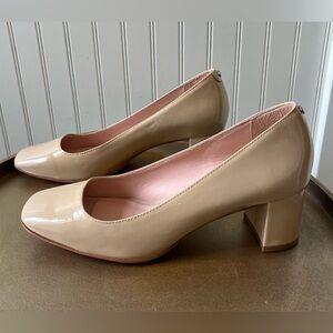 KATE SPADE KYLAH BLOCK HEEL PATENT LEATHER PUMPS | BEIGE | SIZE: 6M | EUC